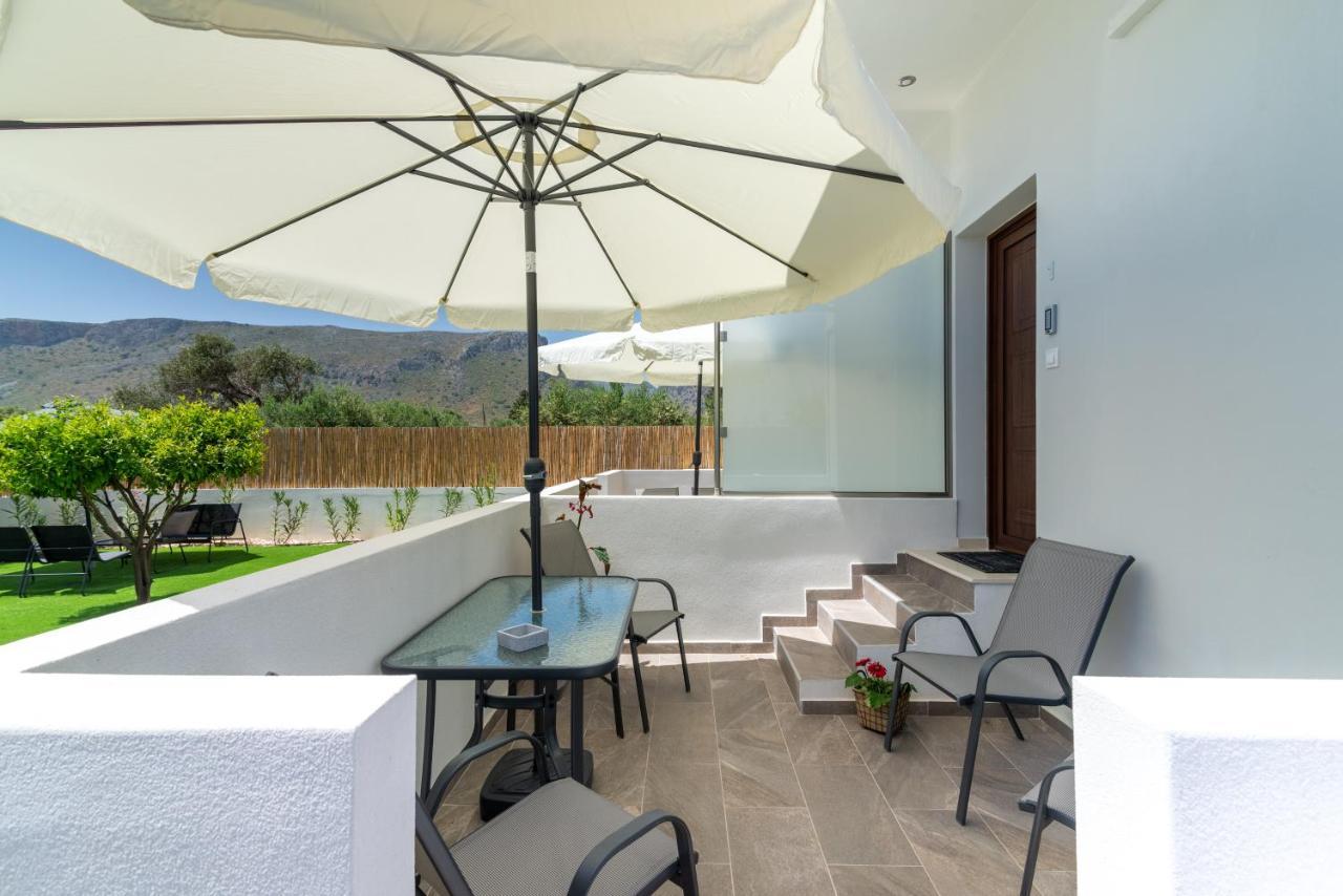Modern House With Pool Near Beach Gazi ภายนอก รูปภาพ