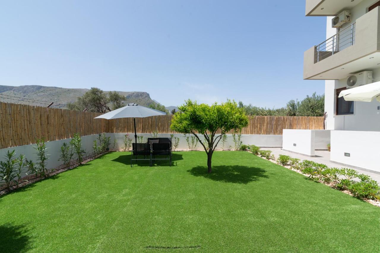 Modern House With Pool Near Beach Gazi ภายนอก รูปภาพ