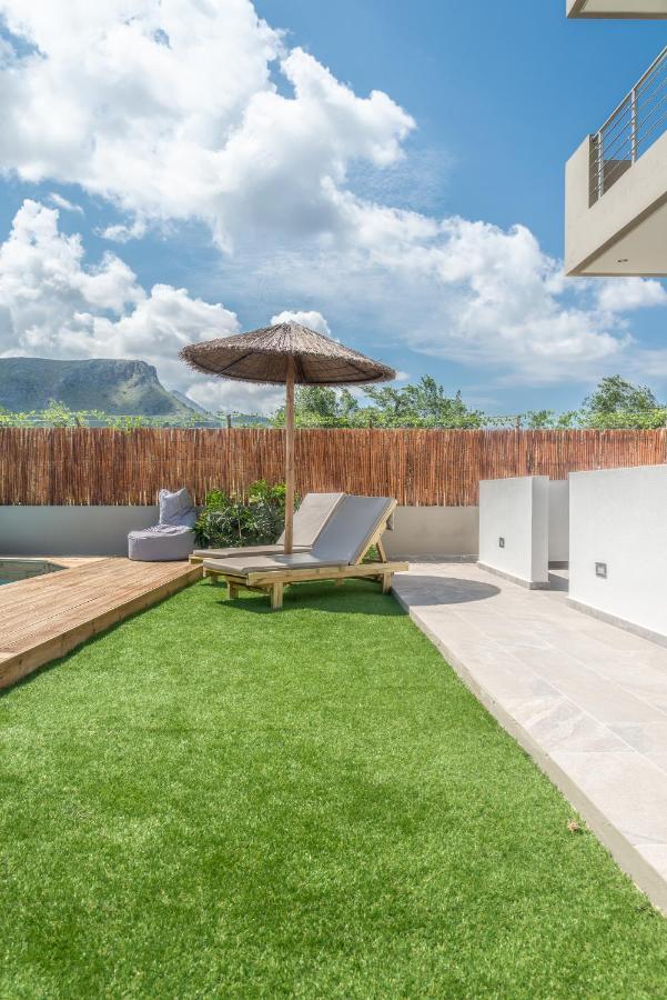 Modern House With Pool Near Beach Gazi ภายนอก รูปภาพ