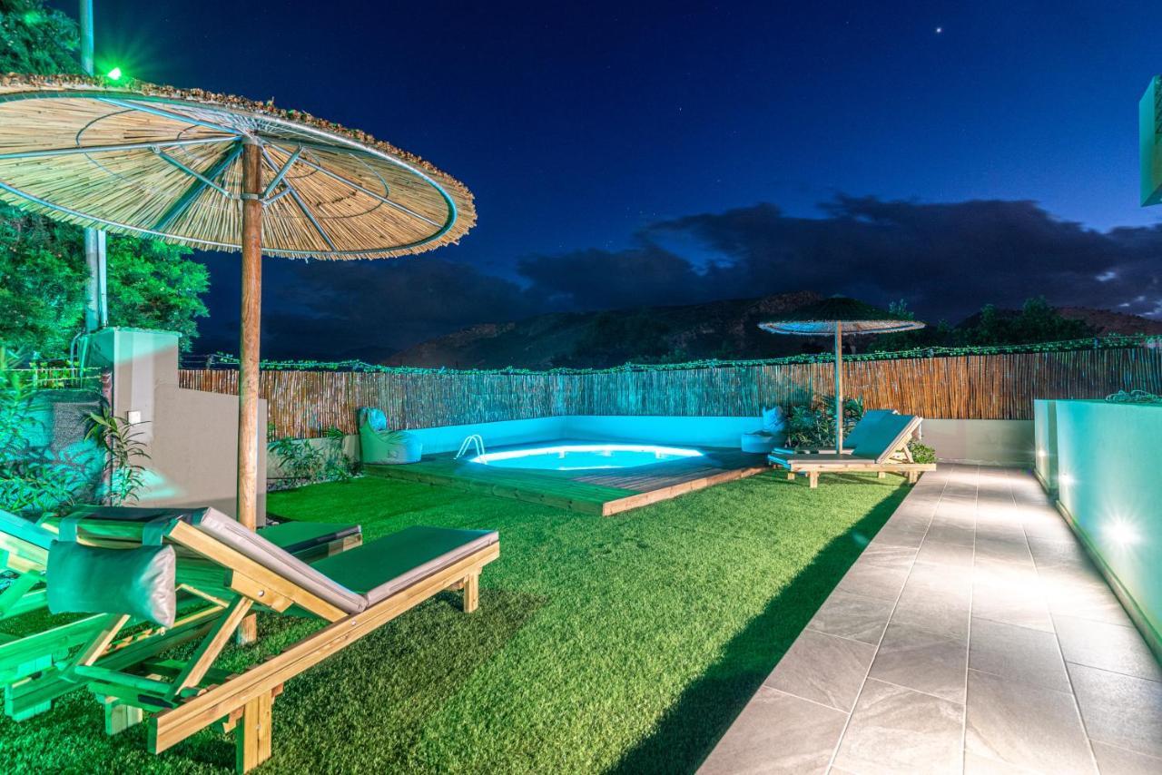 Modern House With Pool Near Beach Gazi ภายนอก รูปภาพ